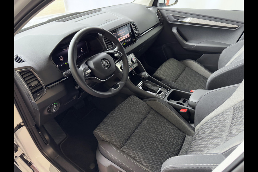 Škoda Karoq 1.5 TSI 150PK CARPLAY NAVI VIR.COCKPIT STOEL/STUUR VERW. ADAP.CRUISE ✅ Top Auto's 30 jaar VAG Specialist / Zowel PHEV / HEV / HYBRID als Type's Business / Edition / Sportline / Ultimate etc✅