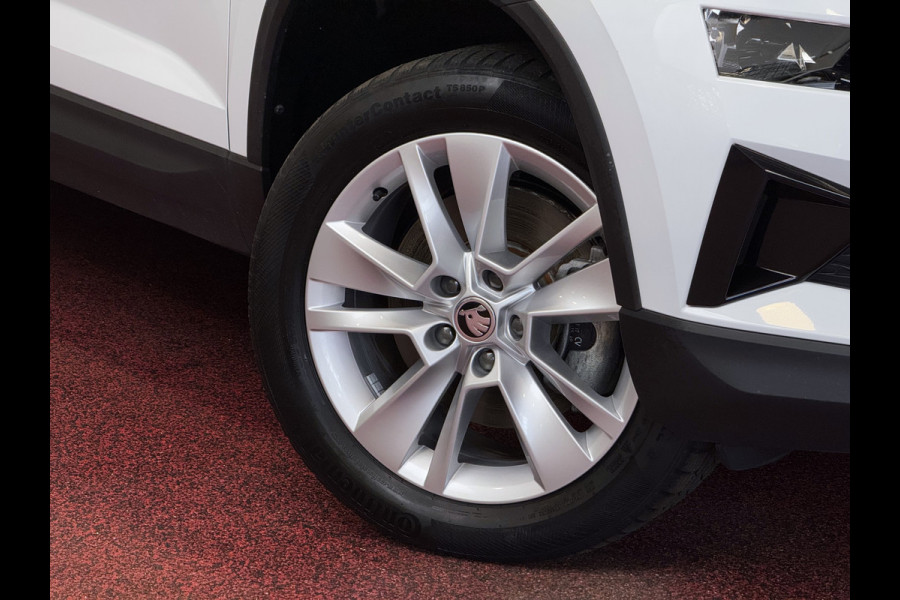 Škoda Karoq 1.5 TSI 150PK CARPLAY NAVI VIR.COCKPIT STOEL/STUUR VERW. ADAP.CRUISE ✅ Top Auto's 30 jaar VAG Specialist / Zowel PHEV / HEV / HYBRID als Type's Business / Edition / Sportline / Ultimate etc✅