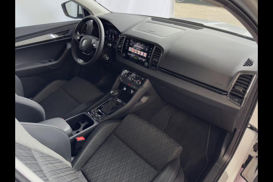 Škoda Karoq 1.5 TSI 150PK CARPLAY NAVI VIR.COCKPIT STOEL/STUUR VERW. ADAP.CRUISE ✅ Top Auto's 30 jaar VAG Specialist / Zowel PHEV / HEV / HYBRID als Type's Business / Edition / Sportline / Ultimate etc✅