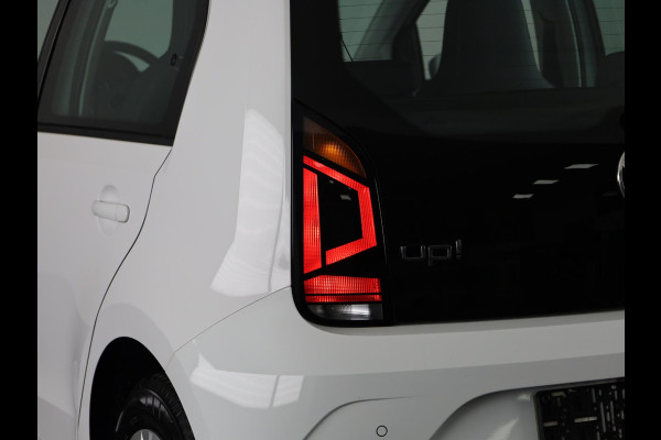 Volkswagen up! 1.0 65 pk | Navigatie via App | Parkeersensoren achter | Cruise control | Achteruitrijcamera | Airco |