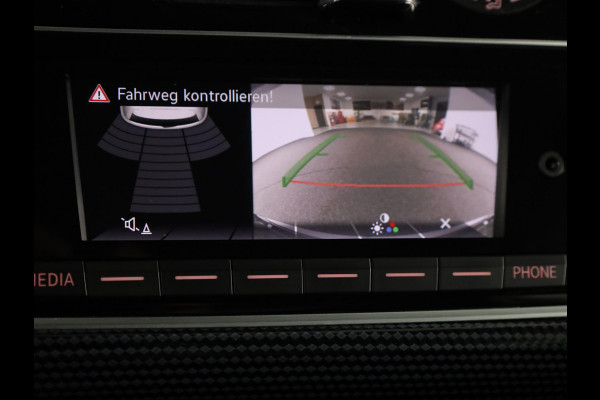 Volkswagen up! 1.0 65 pk | Navigatie via App | Parkeersensoren achter | Cruise control | Achteruitrijcamera | Airco |