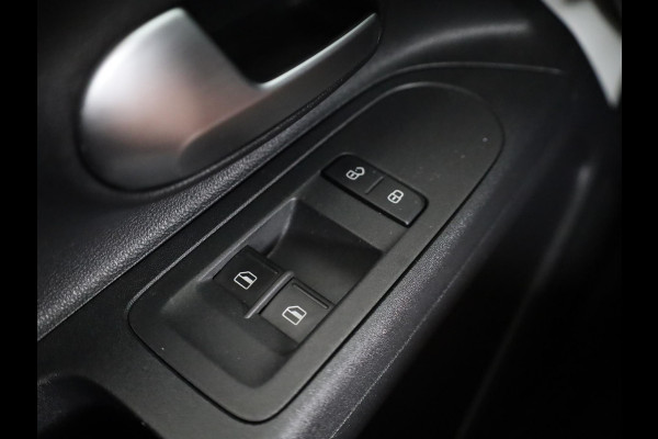 Volkswagen up! 1.0 65 pk | Navigatie via App | Parkeersensoren achter | Cruise control | Achteruitrijcamera | Airco |