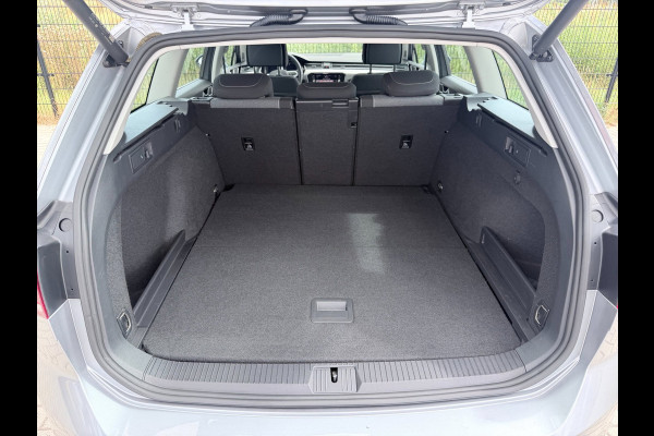 Volkswagen Passat Variant 1.5 TSI Business | Carplay | PDC | Camera |