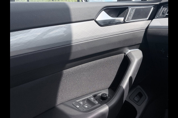 Volkswagen Passat Variant 1.5 TSI Business | Carplay | PDC | Camera |