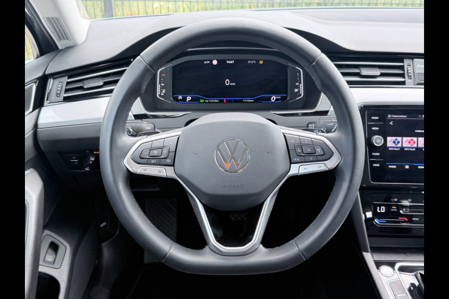 Volkswagen Passat Variant 1.5 TSI Business | Carplay | PDC | Camera |