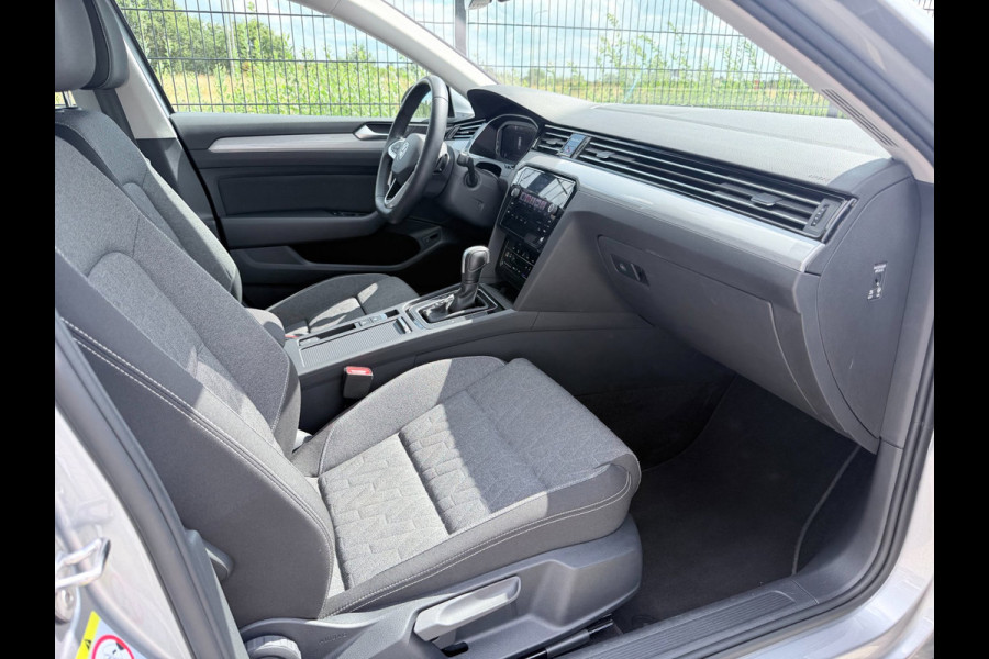 Volkswagen Passat Variant 1.5 TSI Business | Carplay | PDC | Camera |