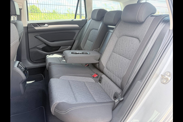 Volkswagen Passat Variant 1.5 TSI Business | Carplay | PDC | Camera |