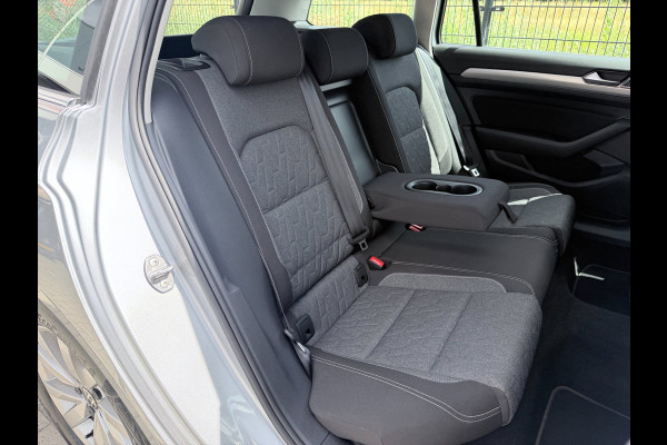 Volkswagen Passat Variant 1.5 TSI Business | Carplay | PDC | Camera |