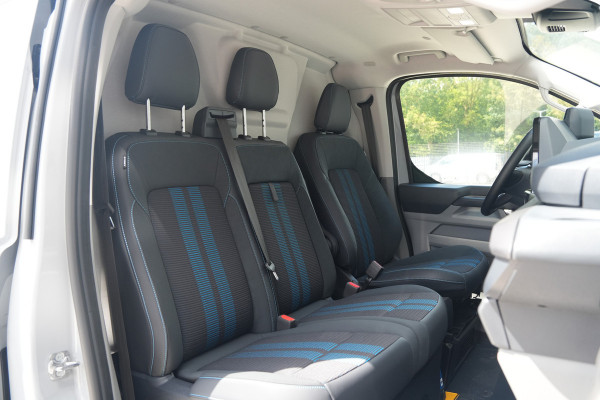 Ford E-Transit Custom 340 L2H1 Sport 71 kWh 218pk - 2x Schuif - Stoel/Stuurverwarming - Cruise - Keyless - Rijklaar