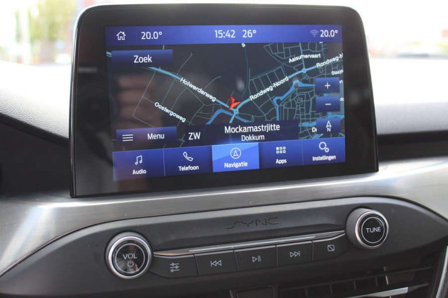 Ford Focus 1.0 EcoBoost Titanium Business , 125pk , Slects 65427km Climate control , Camera , Cruise control , Trekhaak , Luxe uitvoering Stoel,Stuur en Voorruitverwarming , Blind Spot ,