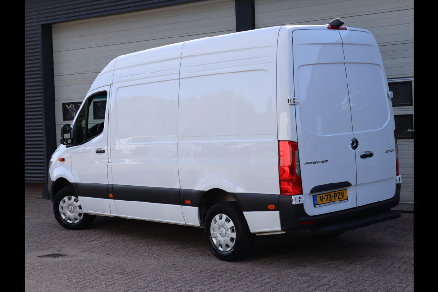 Mercedes-Benz Sprinter 317 CDI Automaat RDW L2H2 - Nieuw Model - LED - Mbux Groot - Camera