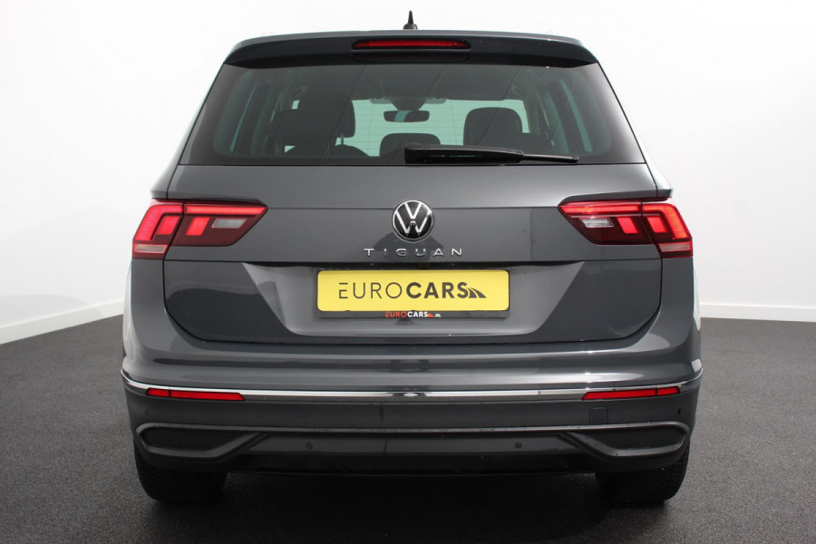 Volkswagen Tiguan 1.5 TSI DSG Active Navigatie App connect Wireless Adaptieve Cruise Control Travel Assist Parkeersensoren Camera Park Assist Stoel- en stuurverwarming Elektrische achterklep Virtual Cockpit