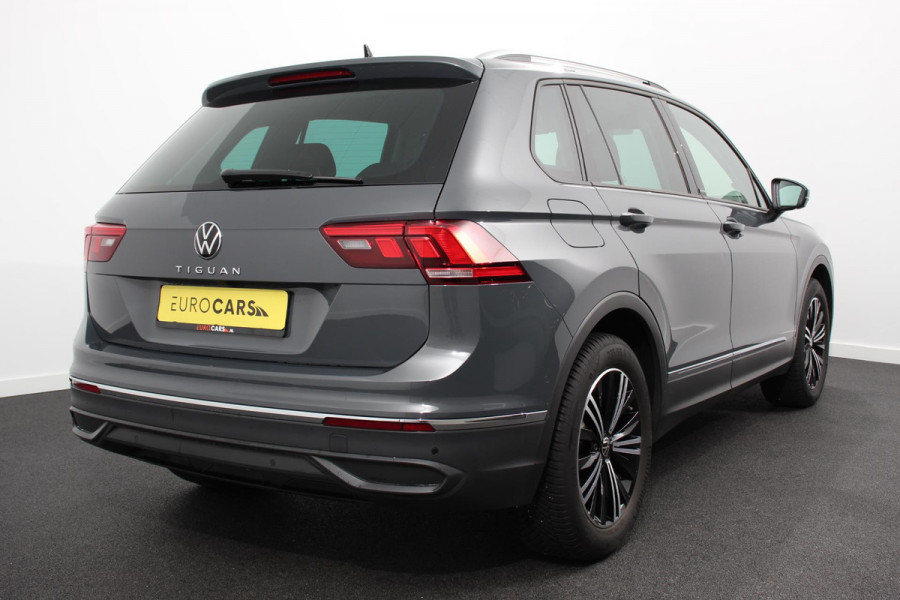 Volkswagen Tiguan 1.5 TSI DSG Active Navigatie App connect Wireless Adaptieve Cruise Control Travel Assist Parkeersensoren Camera Park Assist Stoel- en stuurverwarming Elektrische achterklep Virtual Cockpit