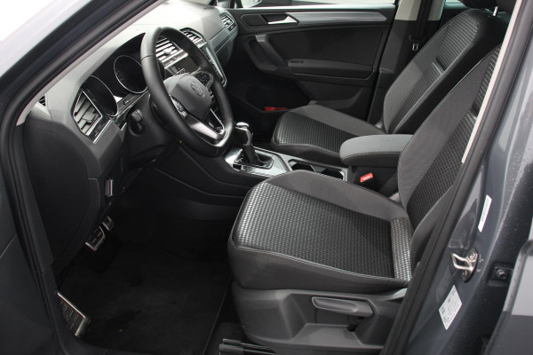 Volkswagen Tiguan 1.5 TSI DSG Active Navigatie App connect Wireless Adaptieve Cruise Control Travel Assist Parkeersensoren Camera Park Assist Stoel- en stuurverwarming Elektrische achterklep Virtual Cockpit
