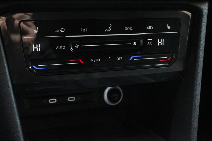Volkswagen Tiguan 1.5 TSI DSG Active Navigatie App connect Wireless Adaptieve Cruise Control Travel Assist Parkeersensoren Camera Park Assist Stoel- en stuurverwarming Elektrische achterklep Virtual Cockpit