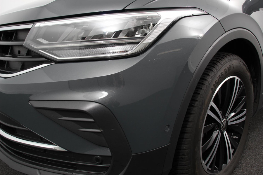 Volkswagen Tiguan 1.5 TSI DSG Active Navigatie App connect Wireless Adaptieve Cruise Control Travel Assist Parkeersensoren Camera Park Assist Stoel- en stuurverwarming Elektrische achterklep Virtual Cockpit