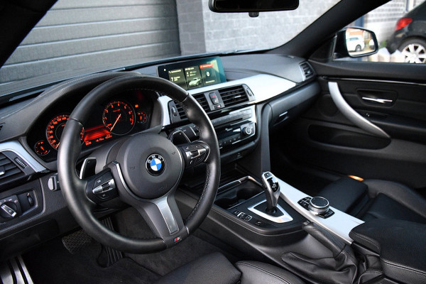 BMW 4 Serie Gran Coupé 420i High Executive Edition*M-Pakket*Dak*2e eig*2020*NL-Auto*