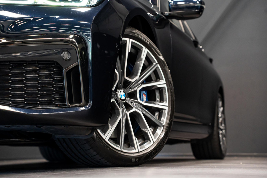 BMW 7 Serie 750i xDrive High Executive *M-Sport / Harman-Kardon / Stoelmassage + ventilatie / HUD / Surround-view*