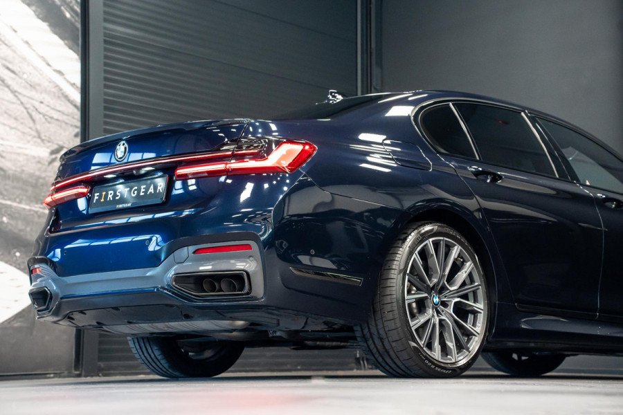 BMW 7 Serie 750i xDrive High Executive *M-Sport / Harman-Kardon / Stoelmassage + ventilatie / HUD / Surround-view*