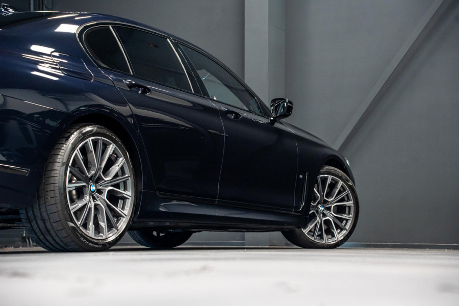 BMW 7 Serie 750i xDrive High Executive *M-Sport / Harman-Kardon / Stoelmassage + ventilatie / HUD / Surround-view*