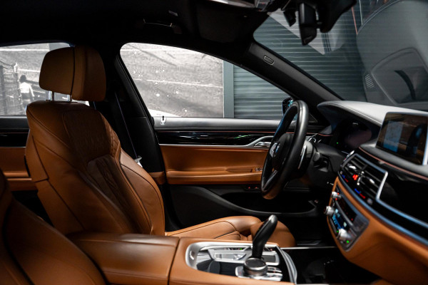 BMW 7 Serie 750i xDrive High Executive *M-Sport / Harman-Kardon / Stoelmassage + ventilatie / HUD / Surround-view*