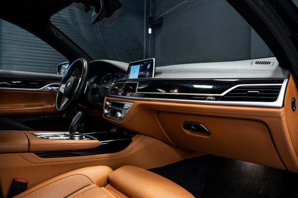 BMW 7 Serie 750i xDrive High Executive *M-Sport / Harman-Kardon / Stoelmassage + ventilatie / HUD / Surround-view*