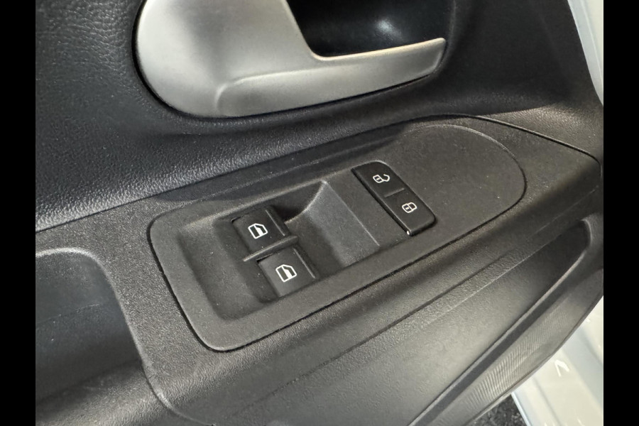 Volkswagen up! 1.0 Airco Bluetoooth Led Dab Centrale Vergrendeling + afstandbediening  Electrische ramen 5 deurs
