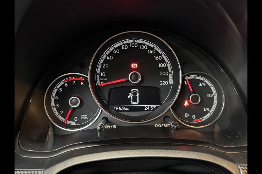 Volkswagen up! 1.0 Airco Bluetoooth Led Dab Centrale Vergrendeling + afstandbediening  Electrische ramen 5 deurs