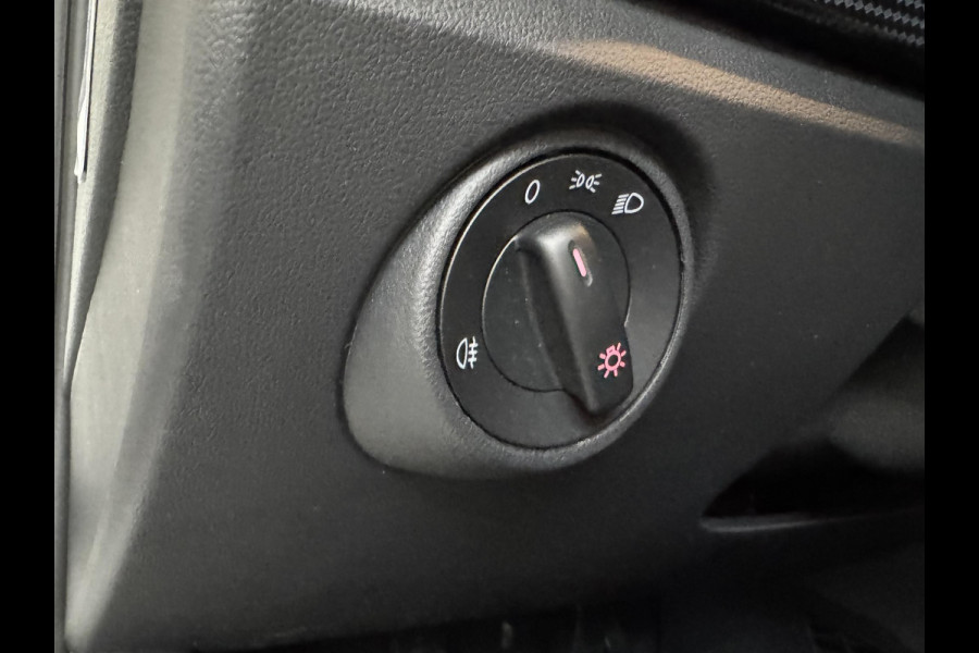 Volkswagen up! 1.0 Airco Bluetoooth Led Dab Centrale Vergrendeling + afstandbediening  Electrische ramen 5 deurs
