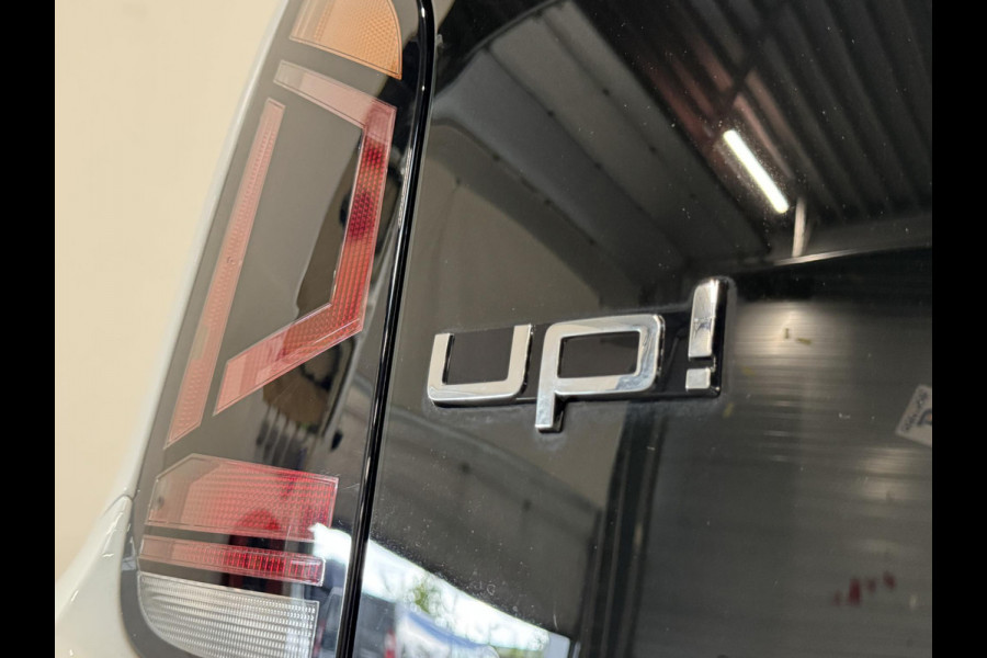 Volkswagen up! 1.0 Airco Bluetoooth Led Dab Centrale Vergrendeling + afstandbediening  Electrische ramen 5 deurs