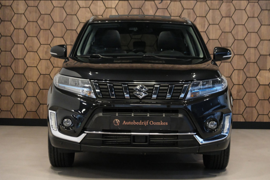 Suzuki Vitara 1.4 Boosterjet Style Smart Hybrid AllGrip *PANORAMADAK* 83.599km Camera/Navi/4 Z.G.A.N banden
