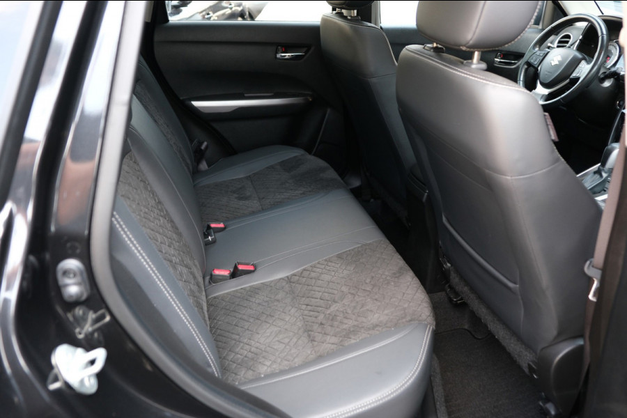Suzuki Vitara 1.4 Boosterjet Style Smart Hybrid AllGrip *PANORAMADAK* 83.599km Camera/Navi/4 Z.G.A.N banden