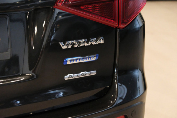 Suzuki Vitara 1.4 Boosterjet Style Smart Hybrid AllGrip *PANORAMADAK* 83.599km Camera/Navi/4 Z.G.A.N banden