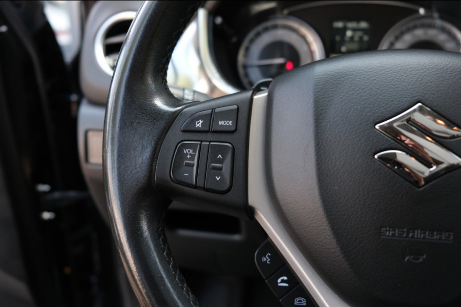 Suzuki Vitara 1.4 Boosterjet Style Smart Hybrid AllGrip *PANORAMADAK* 83.599km Camera/Navi/4 Z.G.A.N banden