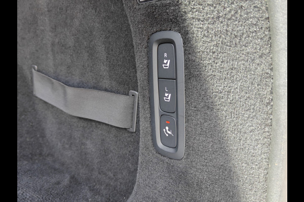 Volvo V90 191PK T4 Momentum | BLIS | Carplay | ACC | PDC V+A | Camera Achter | Voorstoelen Verwarmd | Trekhaak |