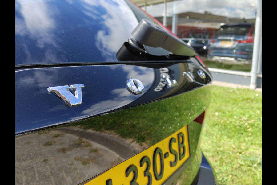 Volvo V90 191PK T4 Momentum | BLIS | Carplay | ACC | PDC V+A | Camera Achter | Voorstoelen Verwarmd | Trekhaak |