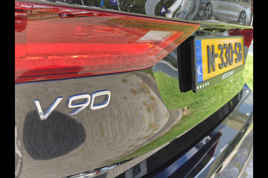 Volvo V90 191PK T4 Momentum | BLIS | Carplay | ACC | PDC V+A | Camera Achter | Voorstoelen Verwarmd | Trekhaak |