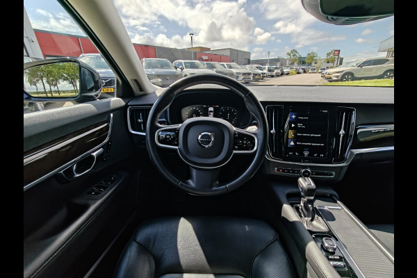 Volvo V90 191PK T4 Momentum | BLIS | Carplay | ACC | PDC V+A | Camera Achter | Voorstoelen Verwarmd | Trekhaak |