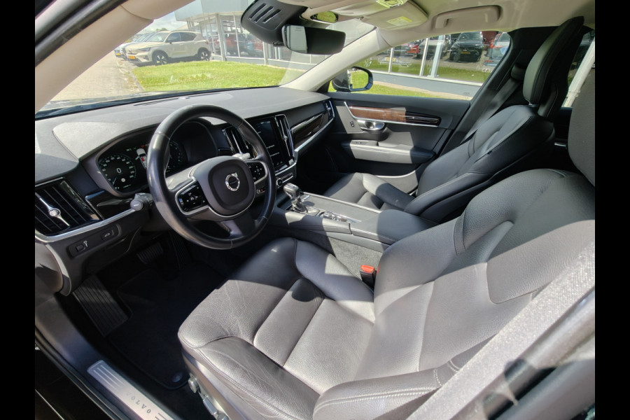Volvo V90 191PK T4 Momentum | BLIS | Carplay | ACC | PDC V+A | Camera Achter | Voorstoelen Verwarmd | Trekhaak |