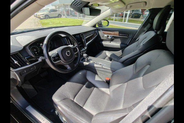 Volvo V90 191PK T4 Momentum | BLIS | Carplay | ACC | PDC V+A | Camera Achter | Voorstoelen Verwarmd | Trekhaak |