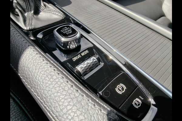 Volvo V90 191PK T4 Momentum | BLIS | Carplay | ACC | PDC V+A | Camera Achter | Voorstoelen Verwarmd | Trekhaak |