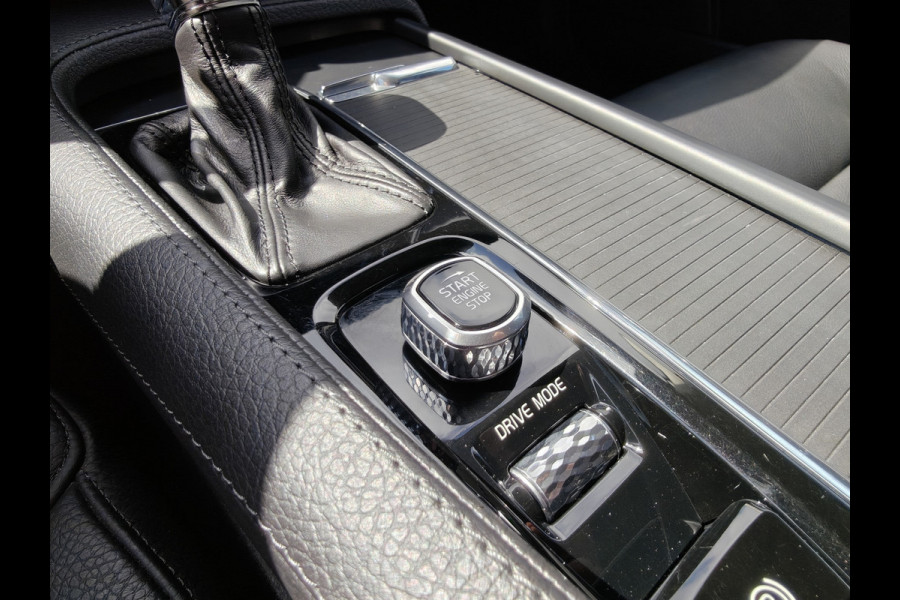 Volvo V90 191PK T4 Momentum | BLIS | Carplay | ACC | PDC V+A | Camera Achter | Voorstoelen Verwarmd | Trekhaak |