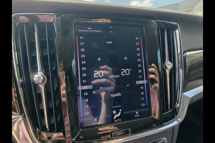 Volvo V90 191PK T4 Momentum | BLIS | Carplay | ACC | PDC V+A | Camera Achter | Voorstoelen Verwarmd | Trekhaak |