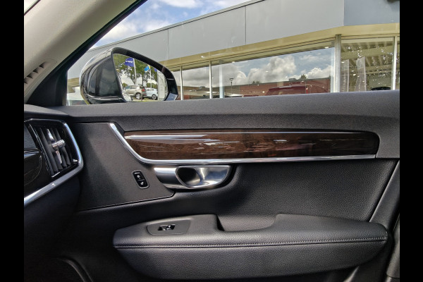 Volvo V90 191PK T4 Momentum | BLIS | Carplay | ACC | PDC V+A | Camera Achter | Voorstoelen Verwarmd | Trekhaak |
