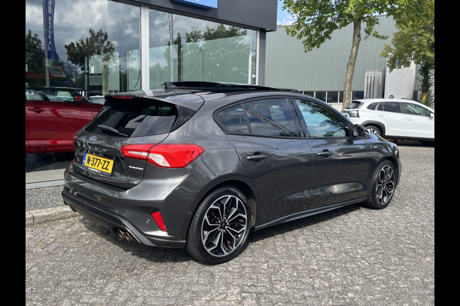 Ford Focus 5 Drs. 1.0 EcoBoost ST Line Business | Panoramadak | Dodehoek | Camera | B&O | Adapt. Cruise | HUD | etc. etc.