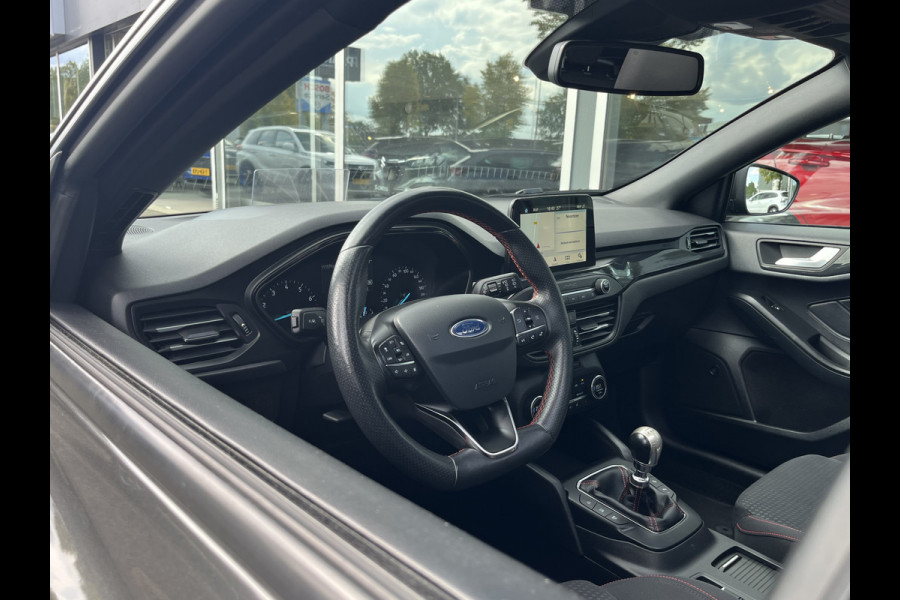 Ford Focus 5 Drs. 1.0 EcoBoost ST Line Business | Panoramadak | Dodehoek | Camera | B&O | Adapt. Cruise | HUD | etc. etc.