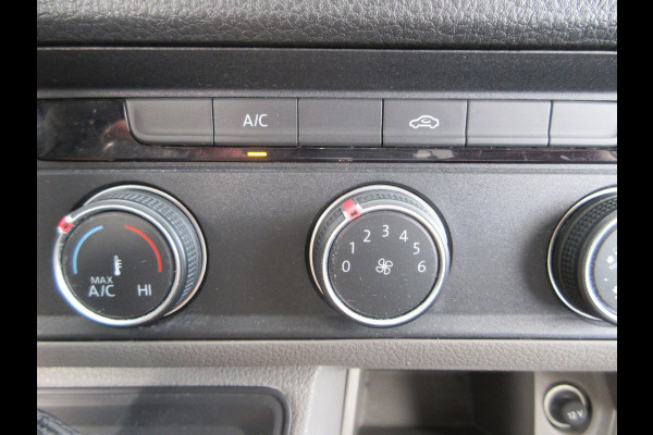Volkswagen Crafter 2.0 TDI 140 pk L3H3 automaat airco navigatie camera