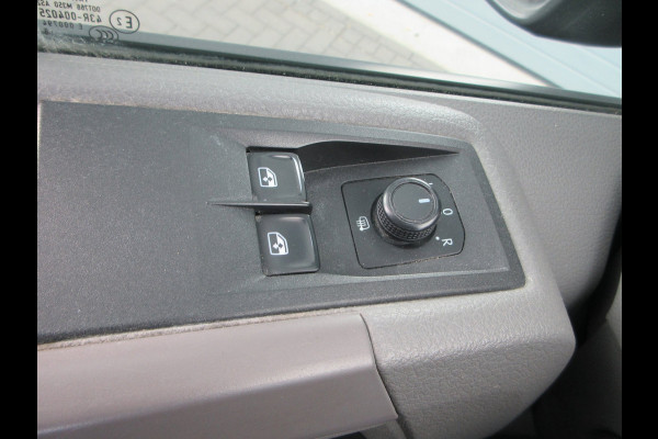Volkswagen Crafter 2.0 TDI 140 pk L3H3 automaat airco navigatie camera