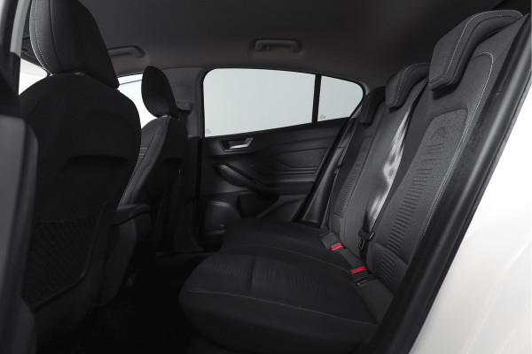 Ford Focus 1.0 EcoBoost 125 PK Active Business | Cruise | Winterpakket | PDC | NAV + App. Connect | Airco | Afn. Trekhaak | LM 17" |