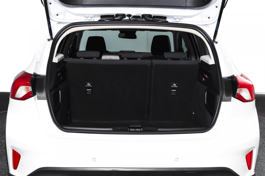 Ford Focus 1.0 EcoBoost 125 PK Active Business | Cruise | Winterpakket | PDC | NAV + App. Connect | Airco | Afn. Trekhaak | LM 17" |